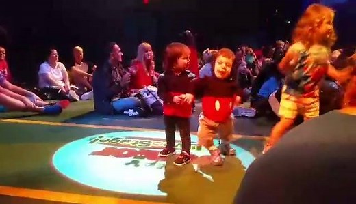 What could be more fun than dancing along with Mickey's Clubhouse gang at Walt Disney World :) | Jacob Walker