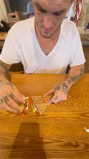 Ugly Boy beat Cracker Barrel peg game only one peg left