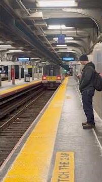 Penn Station bound M7 departing from Jamaica
