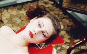 依莎贝尔·伊利尔斯 我的O，悲伤令你美得熠熠生辉‖冷门