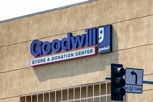 Is It Better To Donate To Goodwill Or Salvation Army?