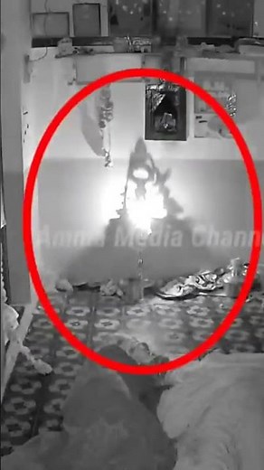 scary ghost attack in two ladies during sleeping time. #ghost #real #world #scary #unbelivable #