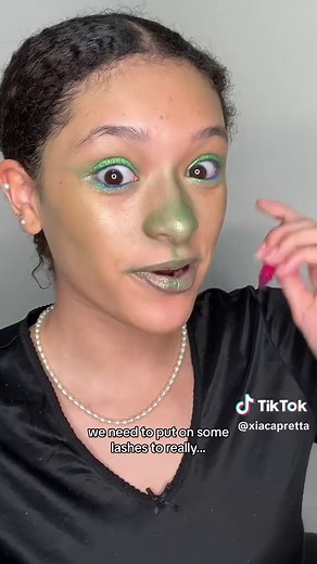 easy alien halloween makeup tutorial!! 👽 #halloween #makeup #lasvegas