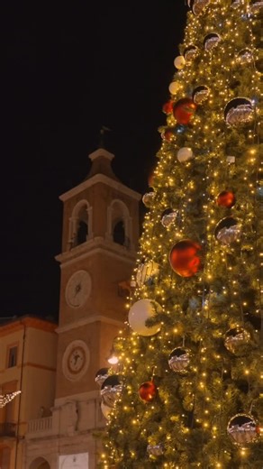 VisitRimini - Cosa fare a Rimini on Instagram: "Christmas is here 🎄❤️ 📍Rimini, Italy 🇮🇹"