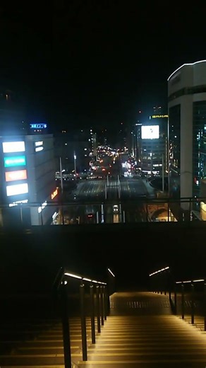 A new free observation deck has been born in Hiroshima! #nightview #minamoa