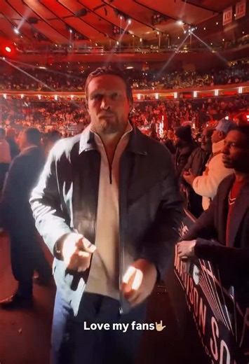 Usyk vs Mundine: Exciting Boxing Match Highlights