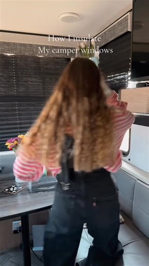 How i insulate my camper windows! . . . . #camperliving #insulation #camperlife #camperwindows #window #camperlifestyle #camper | Ester Camper livin | Facebook