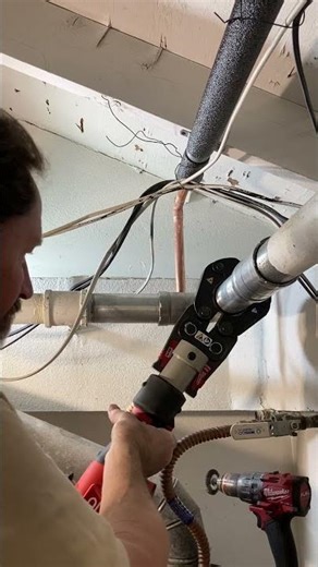 Nick Mega Pressing a 2 in Gas Line.mp4