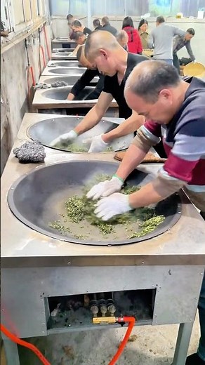 The tea farmer’s unique handcrafted tea frying process.