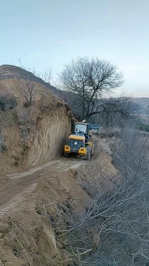 Forklift slope logging process #mechanic #auto #mechanicsteve #inspiring #motivation #handwashchallenge #mechaniclife | Quantum Tech HD
