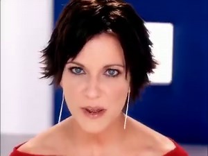 Happy #InternationalWomensDay #IWD2019 This one’s for all the girls out there! 👯‍♀️👑 💕 Listen to “This One’s For The Girls” here: http://smarturl.it/MM.TOFTG | Martina McBride