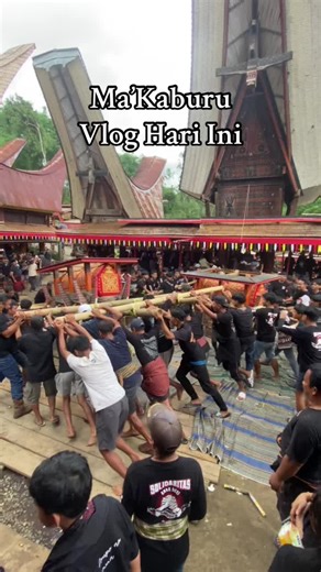 Vlog Keluarga: Momen Bahagia di Hari Spesial