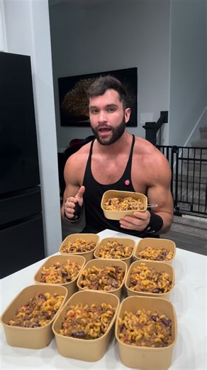 Cameron Dukes | 548 calories 55 g of protein 12 fats 55g carbs makes 10 meal preps This is going into my cookbook Meals like this go into my meal plans... | Instagram