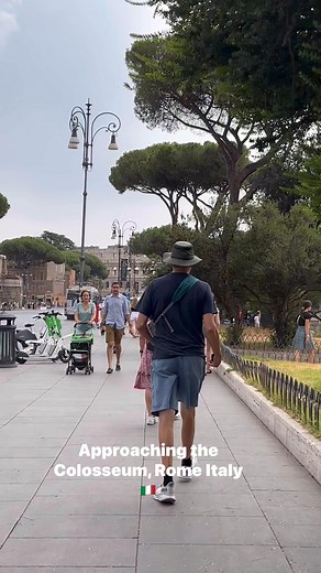 Colosseum, Rome Italy  Marvelous ancient architectural building is so amazing, breathtaking ✈️❤️殺 | Dave Ringham | Facebook