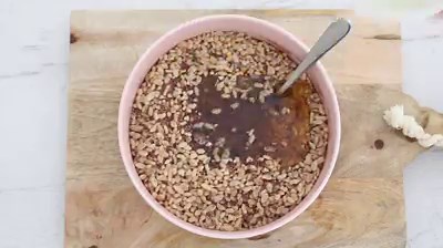 Say hello to these delicious (and super easy) 10 minute HEALTHY COCO-POP BARS!! Get the recipe: http://bakeplaysmile.com/super-healthy-coco-pop-bars/ | Bake Play Smile