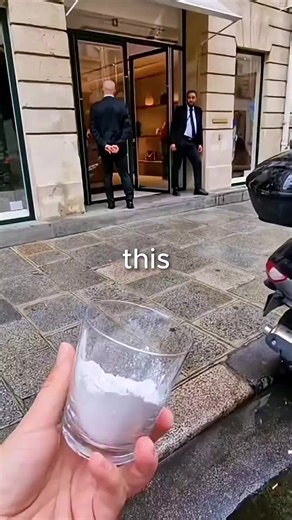 Artistic Window Painting Techniques in Paris