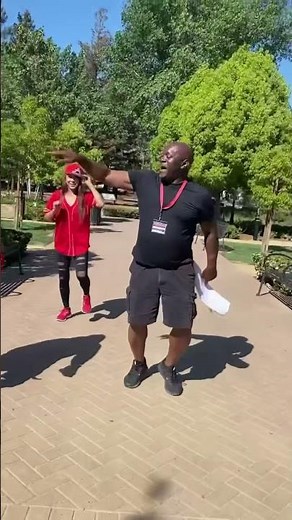 This is how you do the Wobble Dance with your friends 🤣 Our last day to Ujam at the park! 🥺