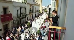 6.4K views · 205 reactions | ✝️ Saeta de Lucía Aliaño a Nuestro Padre Jesús del Consuelo a su paso por la Peña Tío José de Paula  #FlamencoDeJerez | Flamenco de Jerez | Facebook