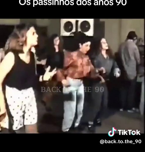 Os passinhos dos anos 90: Uma viagem nostálgica pela discoteca