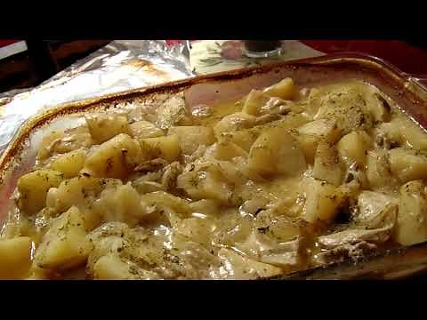 How To Make Cream Of Mushroom Pork Chops With Potatoes In The Oven