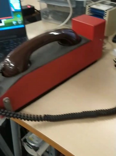 Just dialing in with our new modem... #fyp #helmond #homecomputer #museum #retro #vintage #computer