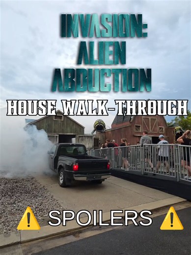 INVASION: ALIEN ABDUCTION HAUNTED HOUSE POV WALK THROUGH HIGHLIGHTS Is it scary? is it campy? Who knows. It has definitely improved from my initial thoughts. What do you think about Invasion?? #hhn35 #HHN2026 #halloweenhorrornights #halloweenhorrornightsorlando #hhnorlando hhn365 podcast theme parks florida orlando universal studios Invasion sci-fi aliens haunted house