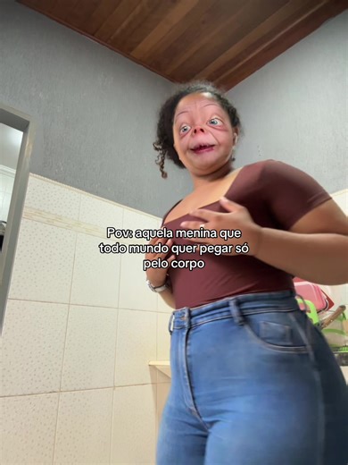 A Menina Que Todo Mundo Quer Pegar: Entenda o Fenômeno