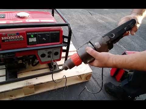 Honda EM5000S Electric start generator. 120/240 volt single phase.