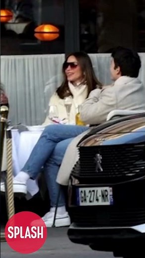 Colombian Actress Sofia Vergara Strolls Through Paris With Loved Ones