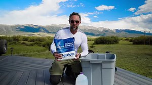 𝗡𝗲𝘄 𝗦𝘂𝗿𝘃𝗶𝘃𝗮𝗹 𝗠𝗶𝗻𝘂𝘁𝗲! 📽️ Cade Courtley breaks down the must-haves for a 72-hour home survival kit with an easy to follow 5-step guide. From water rationing to the importance of non-lethal self-defense, Cade shares practical tips and tools to help you become a survivor, not a statistic. Rewatch >> bit.ly/48o9Wu4 Featured Products: 𝐅𝐑𝐄𝐄 72-Hour Survival Food Kit: bit.ly/3tNlGqW HaloXT Tactical Flashlight: bit.ly/3H2WdNv Patriot Power Cell: bit.ly/48IUHeX First Aid Kit: bit.ly/