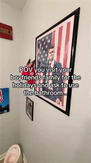 nothing says "Patriot" like looking at Charlie Kirk while you 💩