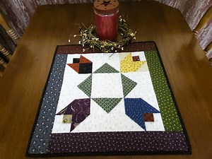 Quilted Spring Tulip Table Runner, Handmade Table Topper - Etsy