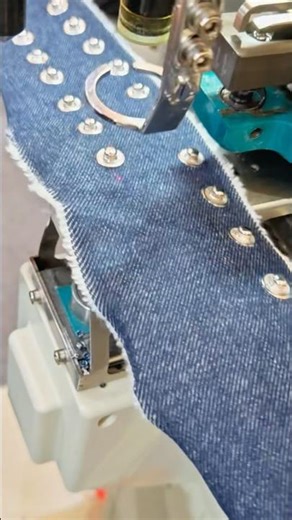 Automatic Button Attaching Machine #sewing