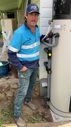 Check out the first installation of the Reclaim Eco R290 Heat Pump! Expertly installed by Adrian at Macedon Ranges Plumbing Services via our wonderful dealer t2zero .💥 Thankyou Adrian for showing off our new system and showcasing all of its features. #EcoR290 #HeatPump #Newproduct #sustainability | Reclaim Energy