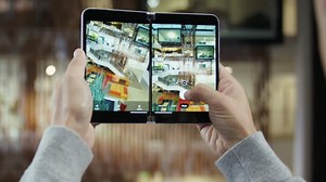 Official video takes us around the vastly improved Surface Duo 2 5G