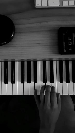 Háblame_ #piano #pianista #pianotutorial #pianomusic #pianocover #pianochallenge #10secondsvs #10s #gracias #pianosolo