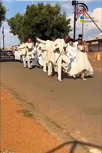 🔥 Misy levona kosa ry zareo ao @ Saint Michel ao @ izay vazo ito aaaa 🙈😅 📣HIT MUSIC VITA BACC🔥 ALAHADY 28 JUILLET 2024 🗓️ ARTISTES : ARRISH (Maboto), LIMA (Mamay), SANIH (collé, cadeau), RIM-KA ,BIGMJ , RAOUTO , NABAOH ,3-ISAN100, KRUTAMBULL TERRAIN : Ste FAMILLE MAHAMASINA @ 11h ora efa manomboka fampisehona tongava aloha tsy hanenina e! 👉🏻Mivoha aminy 9ora vavahady Tongava aloha tsy hanenina 🎶👍🎸 Akaikin'ny Mpanakanto | Akaikin'ny Mpanakanto