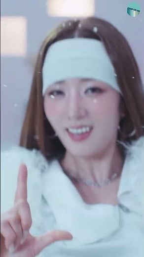 BOMI 👑 Apink 에이핑크 'Love Me More' MV focus #에이핑크 #Apink #박초롱