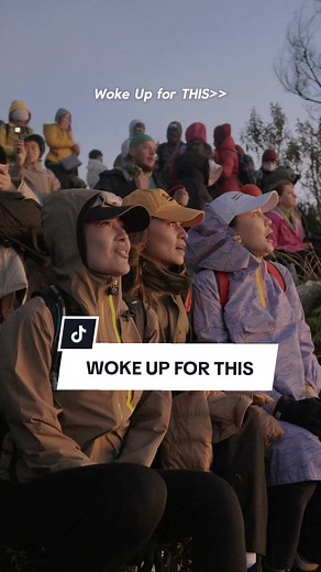Bromo Sunrise with Luna Maya: Morning View at Mount Bromo