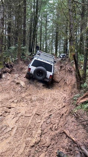 Sometimes you need a rock slider when you're at a real place! #jeep #walkervalleyORV #cherokee #XJ