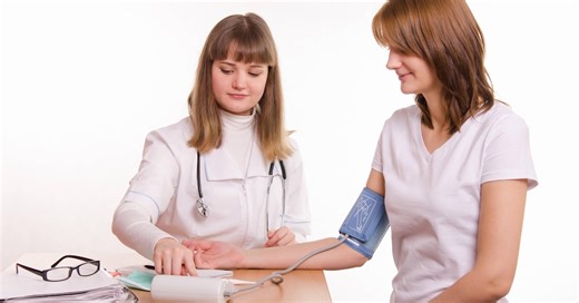 Vorsorgeuntersuchungen ab 40: Diese Check-ups stehen Dir zu