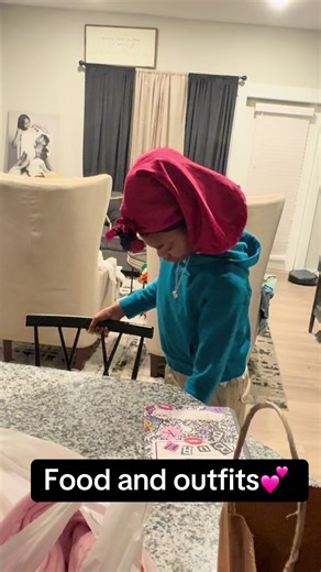 Food and Outfits That Make Everyone Wake Up