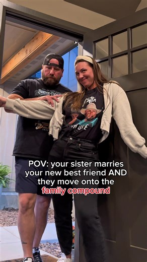 Like two peas in a pod 🤣 #hookranch #familycompound @Hayley Molina @Mo @Trevor Grubb