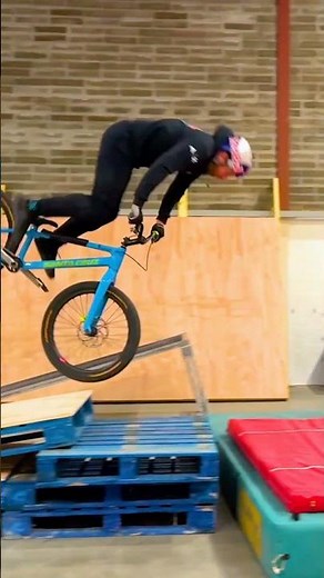 How does Danny MacAskill DO IT? 👀