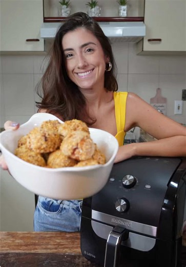 Pastel na Airfryer: receita prática para ver a Copa (8L)