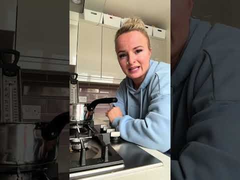 Easy Homemade Honeycomb Recipe | Crunchy Honeycomb Candy Made with Golden Syrup