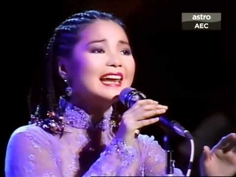 【怀念邓丽君】何日君再来 1985 NHK演唱会