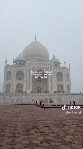 Exploring the Taj Mahal: A Marvel of Love and Architecture