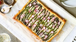 Springy asparagus and lemon ricotta tart recipe