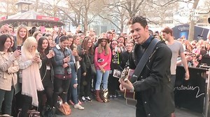 WATCH: Nick Jonas Surprises Fans In London With Impromptu Acoustic Performance